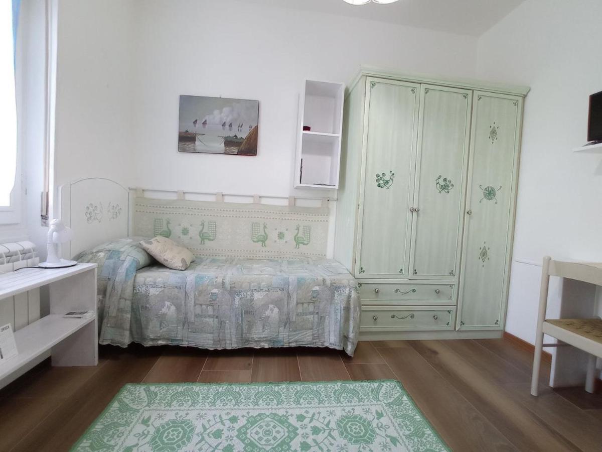 Bed and Breakfast La Pervinca Альгеро Экстерьер фото